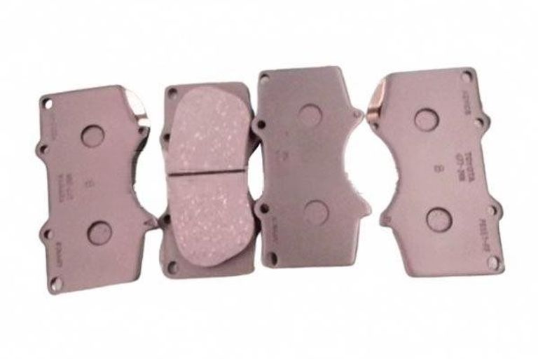Front Brake Pad 044650K401 for TOYOTA HILUX