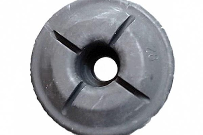 Water tank lower support 9022614 for CHEVROLET